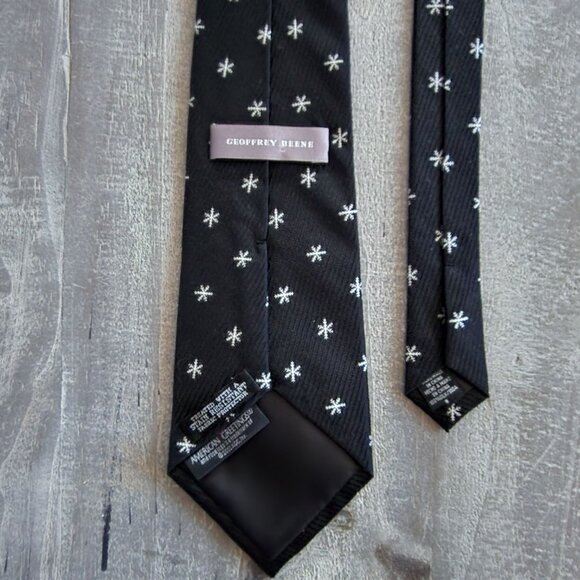 Set Of 4 Geoffrey Beene Mens Silk Neck ties Multicolor  American Greetings - Picture 12 of 16